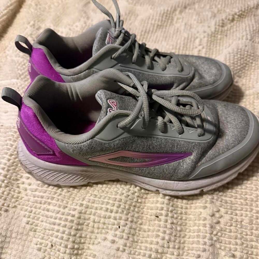 Fila Athletic Sneakers Gray and Purple Size 8.5